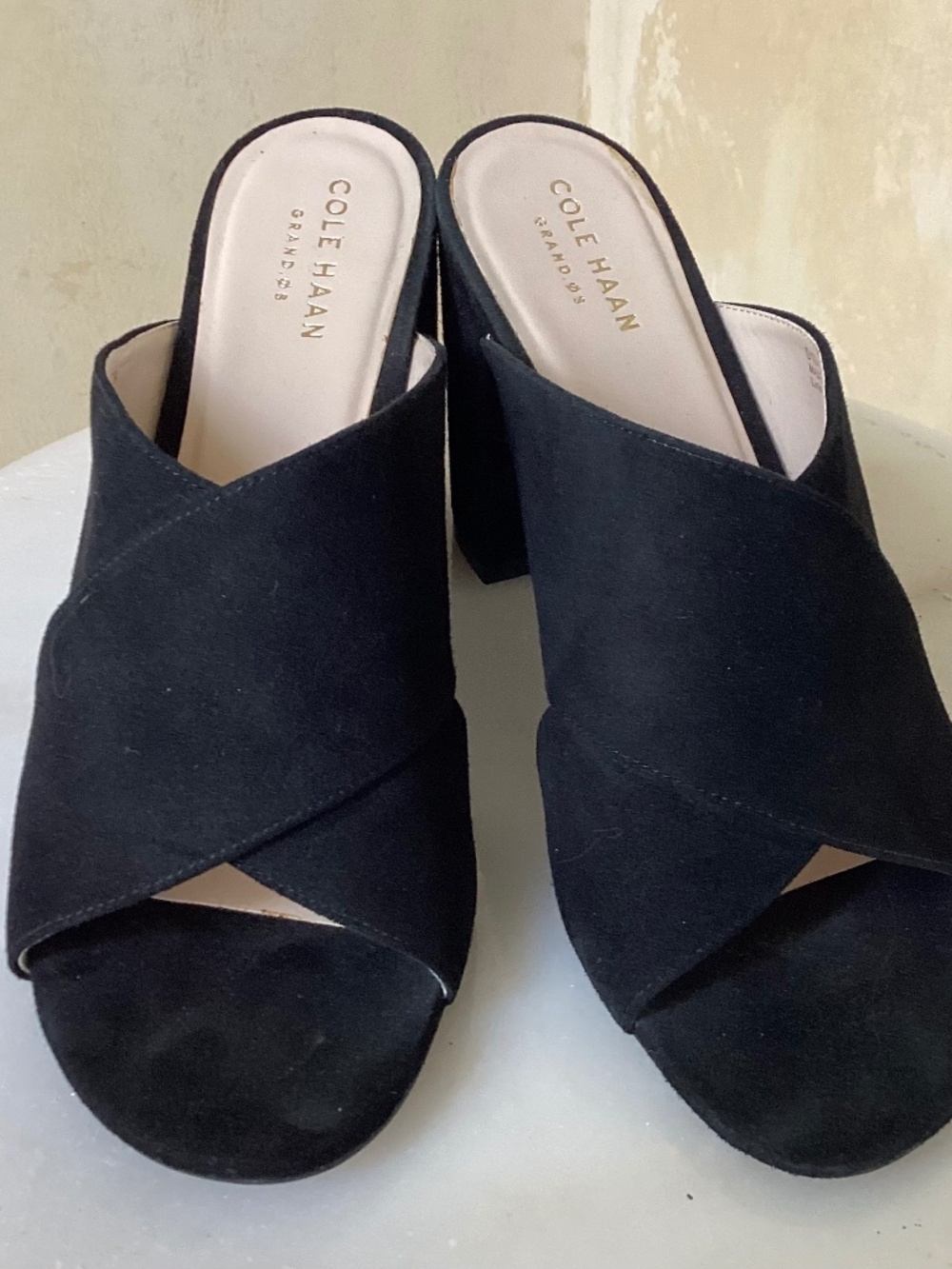 COLE HAAN GRAND OS BLACK SUEDE SLID ON MULE SANDAL SIZE 7
